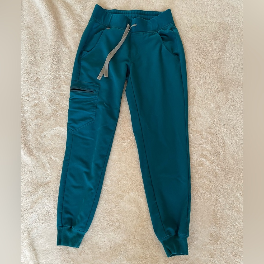 XXSP Figs Pacific Blue jogger scrub pants